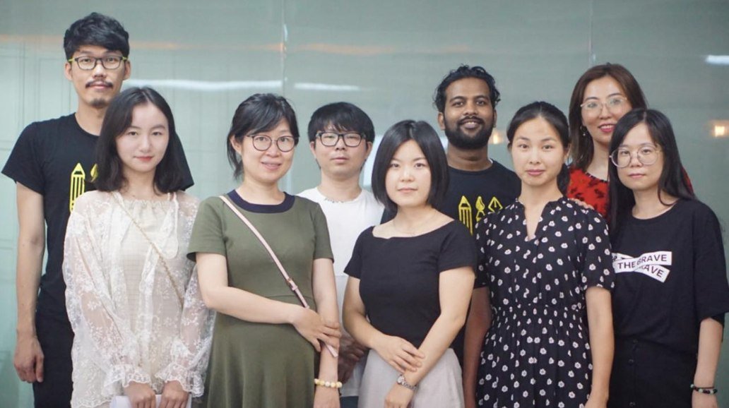 Participants at a Chinese-language branding workshop hosted with William Yu